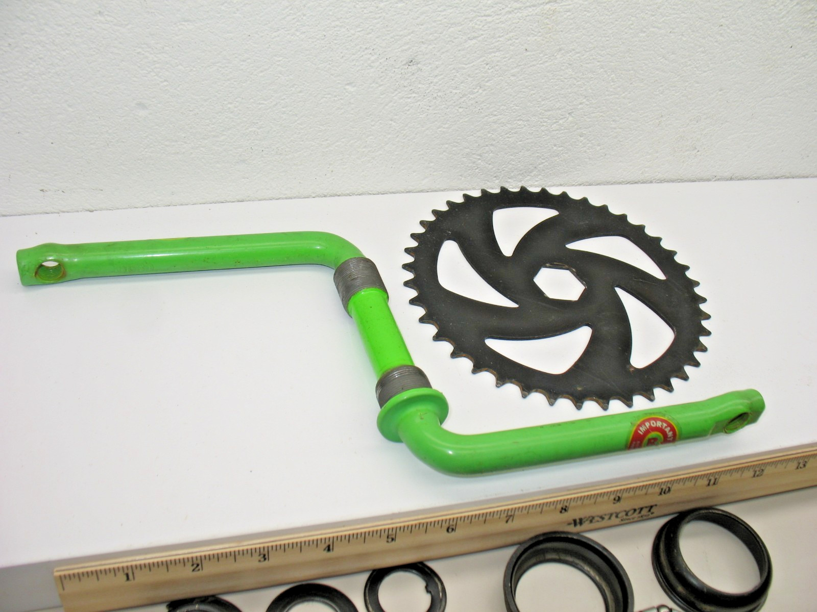 Black/Green Steel Crank 40 Tooth Chainring, 140mm (5-1/2″) with B/B Set – USED