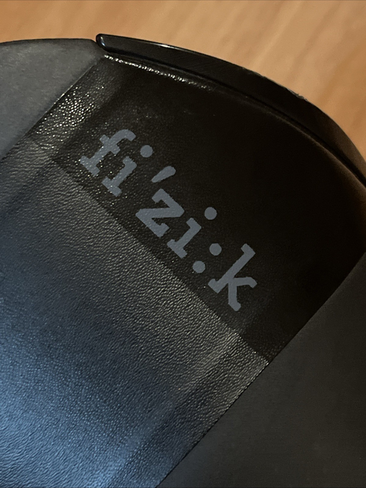 FIZIK Aliante R1 Road Carbon Bike Saddle Black & Carbon Seat Post 27.2