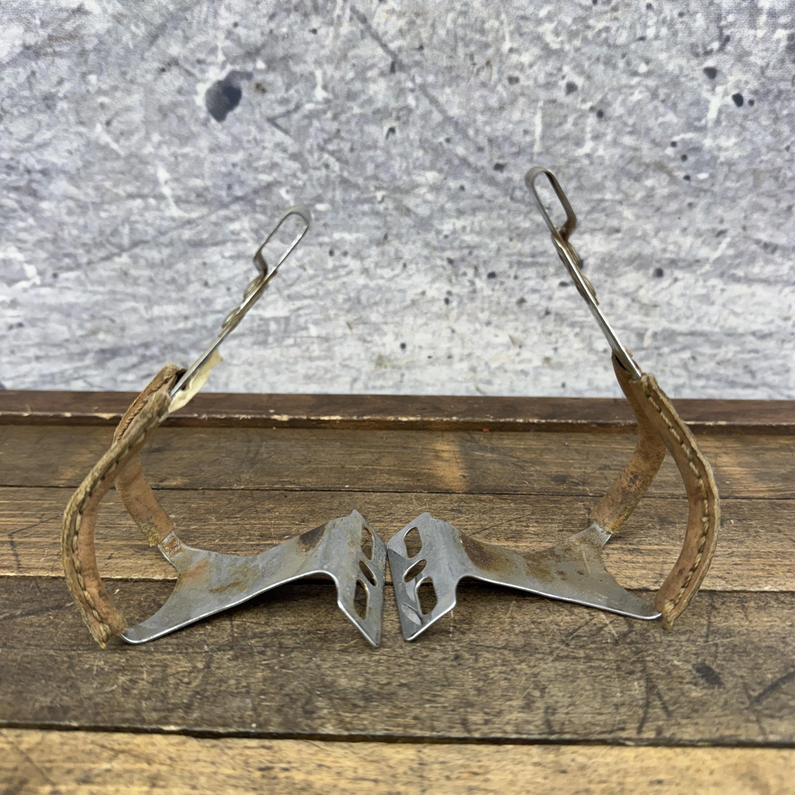 Vintage Toe Clips Medium M Silver Steel Leather Pair Road Track Bike France 70g