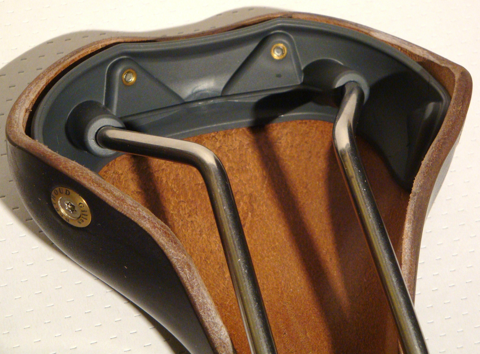 NEW GILLES BERTHOUD SADDLE SEAT SOULOR BLACK MADE IN FRANCE IDEALE BROOKS