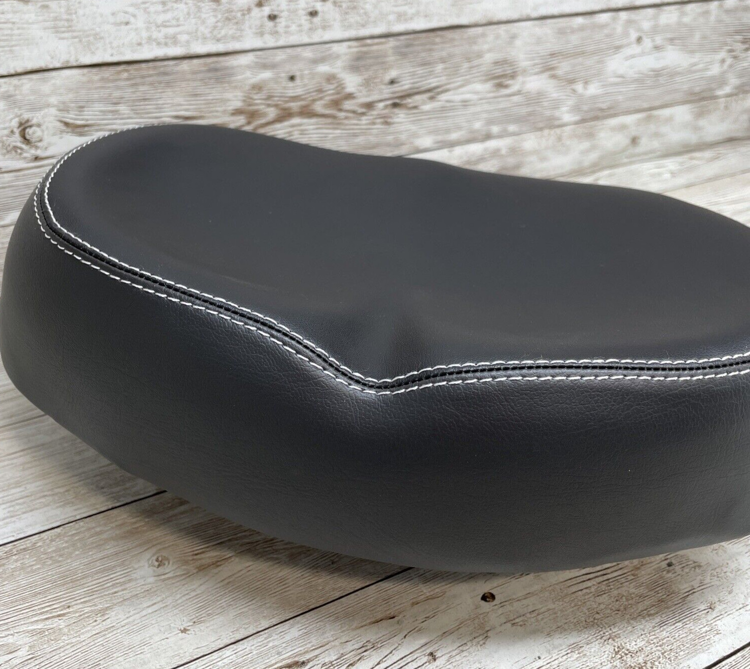 Comfort Bike Seat, Bicycle Seat for Men and Women, Universal Fit Saddle 10x7x4