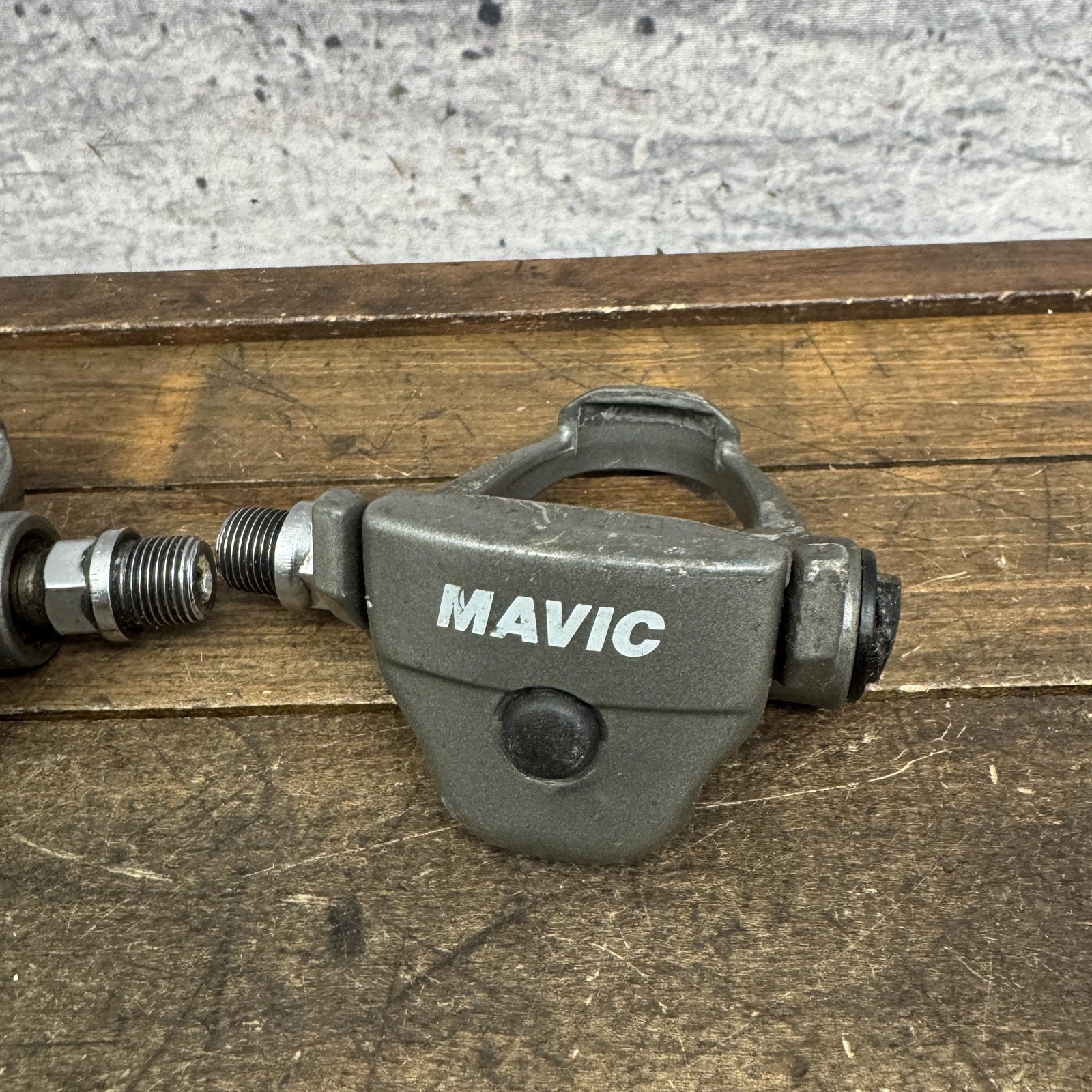 Vintage Mavic Clipless Road Racing Bike Pedals 9/16 Gray Pair 470g LOOK