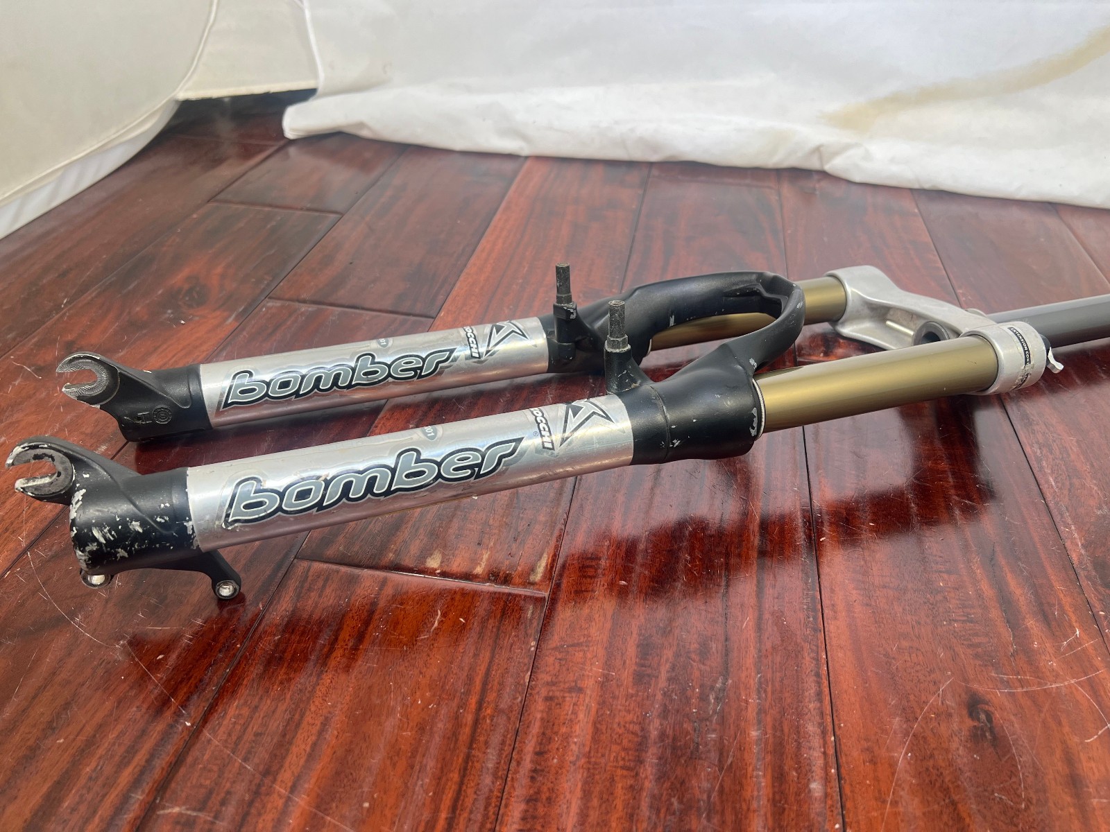 Marzocchi Bomber Z1 MCR Suspension Fork 8″ Steerer 1-1/8″ 26″ Canti Disc 2001
