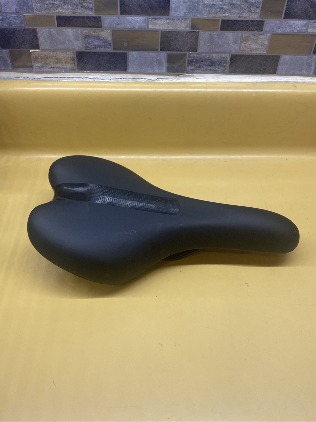 Black Raleigh 270mm X 150mm Steel Saddle