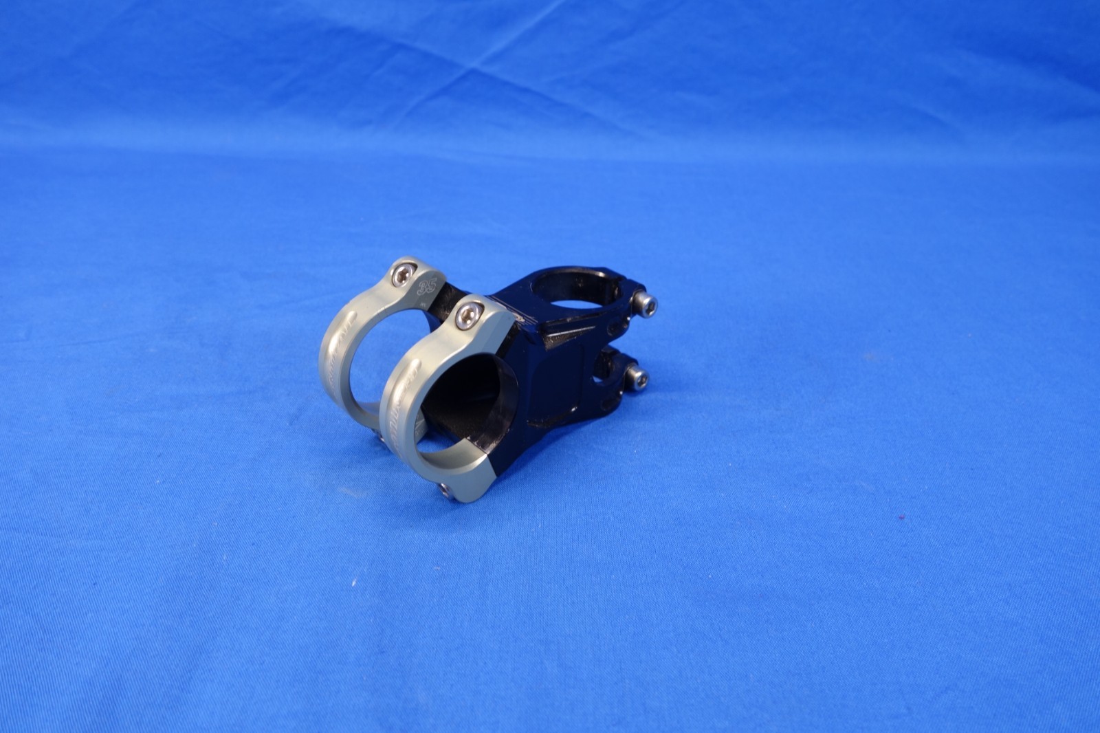 Renthal Apex Aluminum Bike Stem: 60mm Length x 35mm Clamp