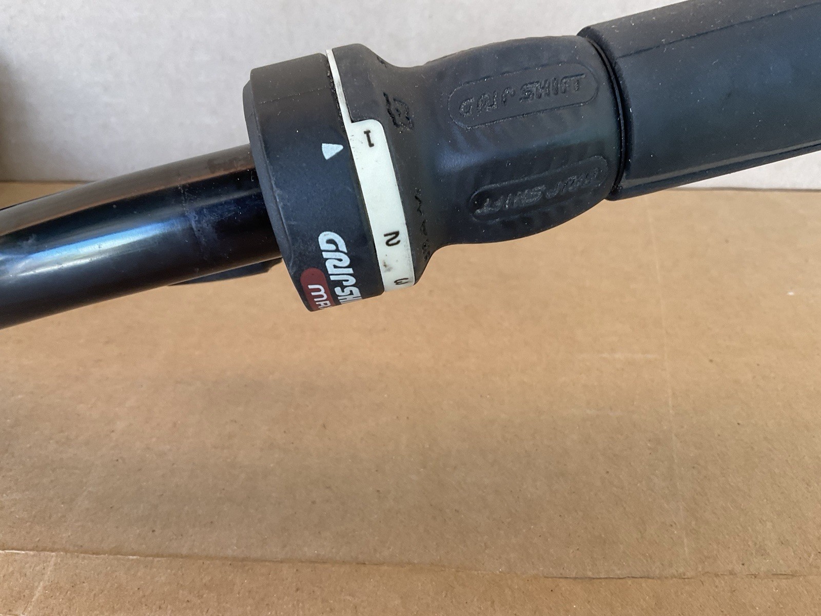 Grip Twist Shifters 3 X 8 Speed Front+Rear Pair Nice Condition Bars / Stem