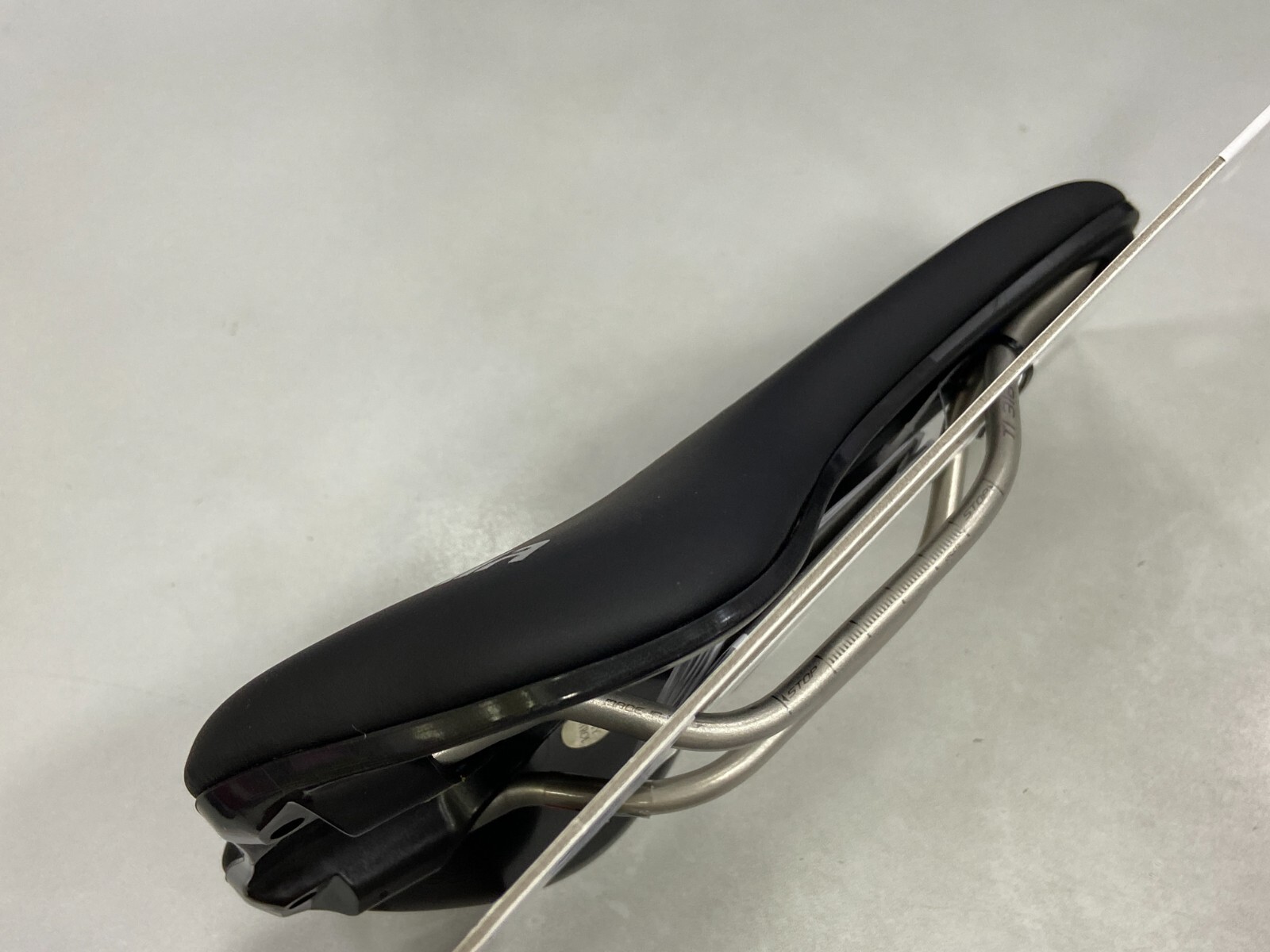 Selle Italia Max Novus Boost Evo Superflow L3 160x245mm TI316 Rail Road Saddle