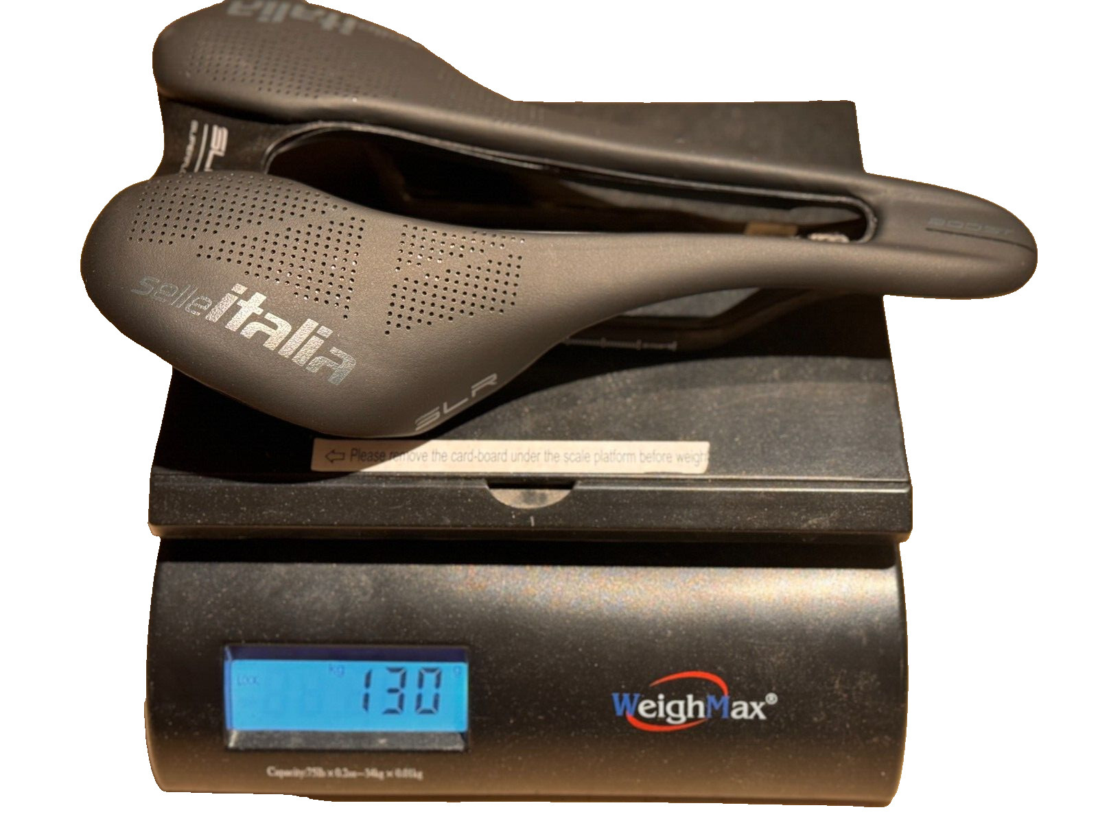 Selle Italia SLR Boost Kit Carbonio SuperFlow Saddle (145x248mm) – L3 – 130g
