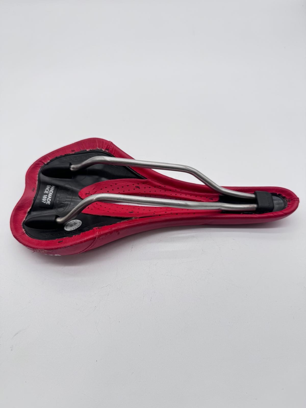 Selle Italia SLR Saddle Gel Flow Vanox Rails Red Perf Leather