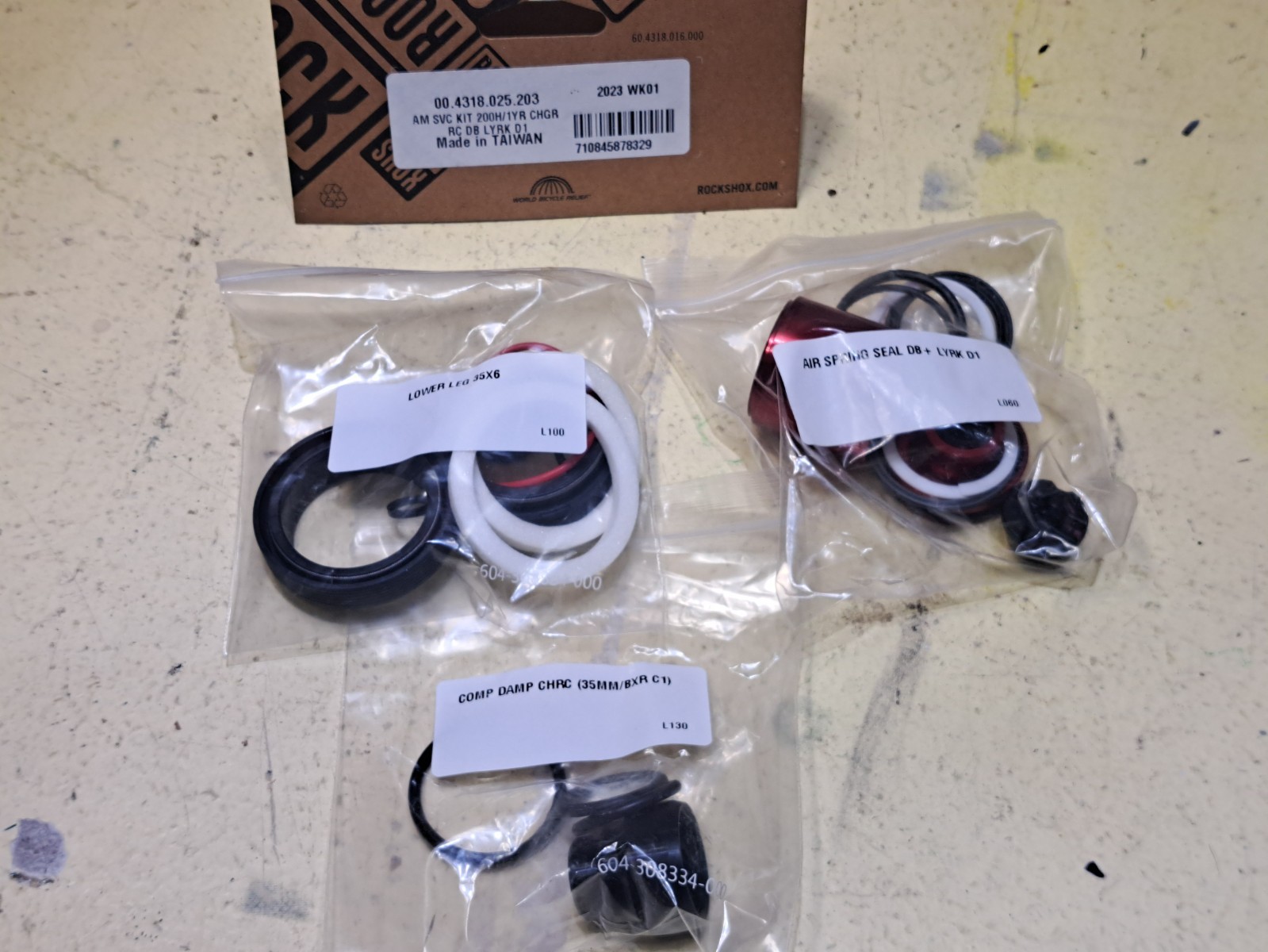 RockShox Fork Service Kit – 200 Hour/1 Year, Lyrik Base D1 (2023+)