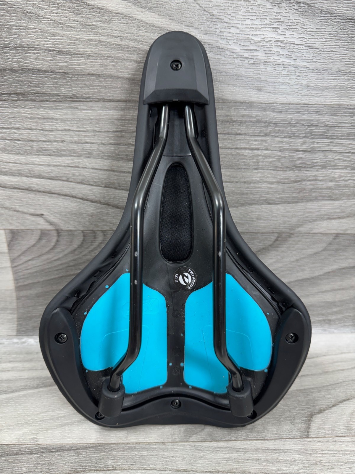 DDK BIKE SADDLE SEAT MEMORY FOAM COMFORT PLUS 274 X 162 MM REI CO-OP