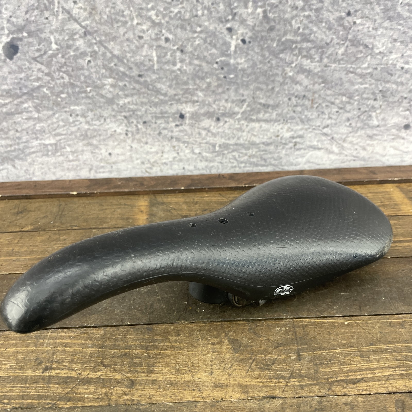 DK BMX Bicycle Saddle Velo 247 Black Seat Vintage Snake Skin Freestyle Bike