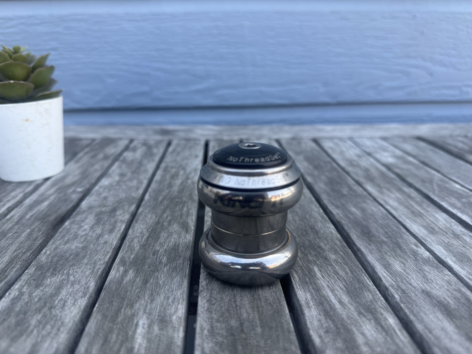 Chris King 1 1/8” Ti Titanium Headset
