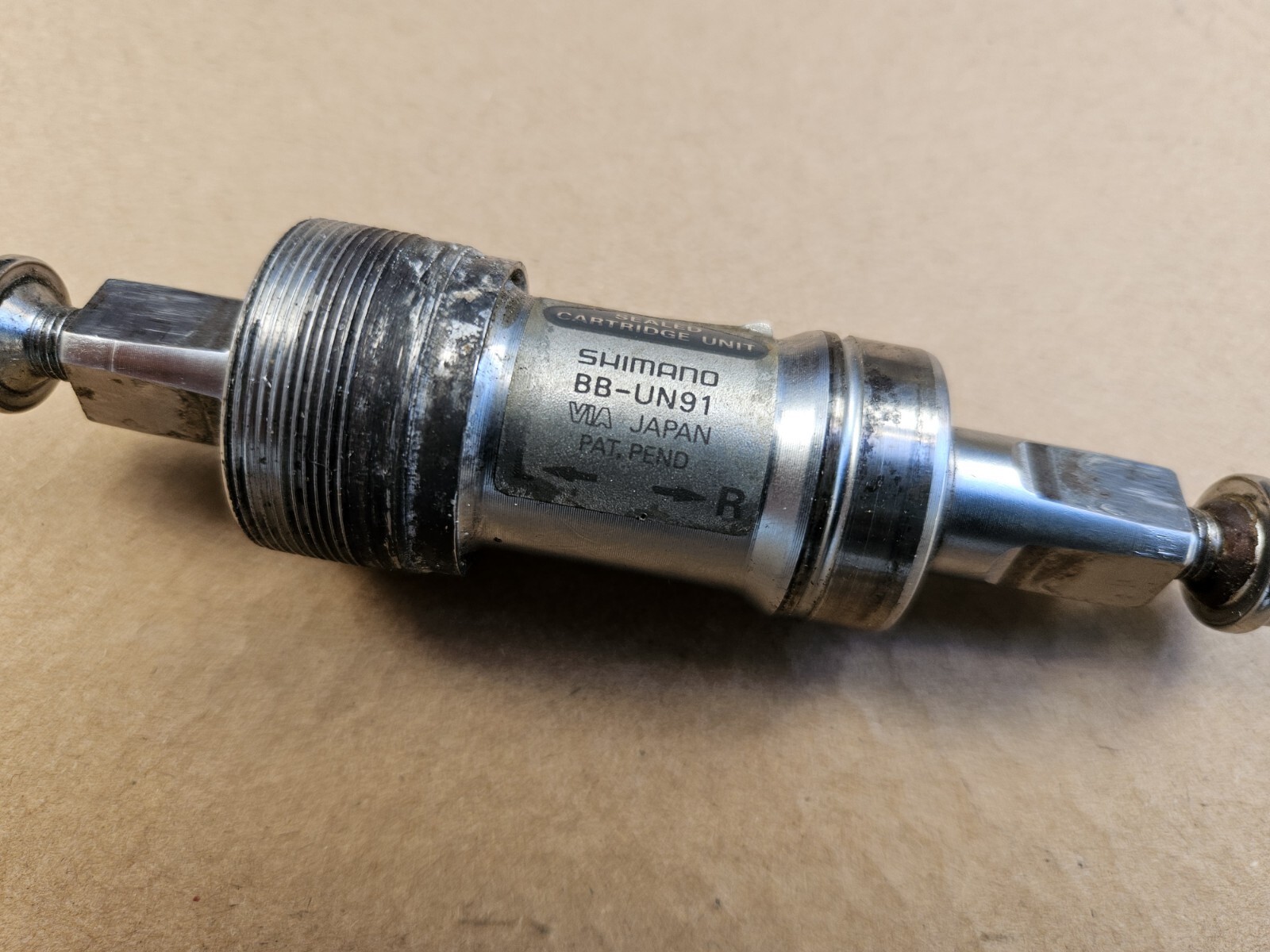 Shimano XTR BB-UN71 68mm Cartridge Bottom Bracket 113mm Spindle English Thread