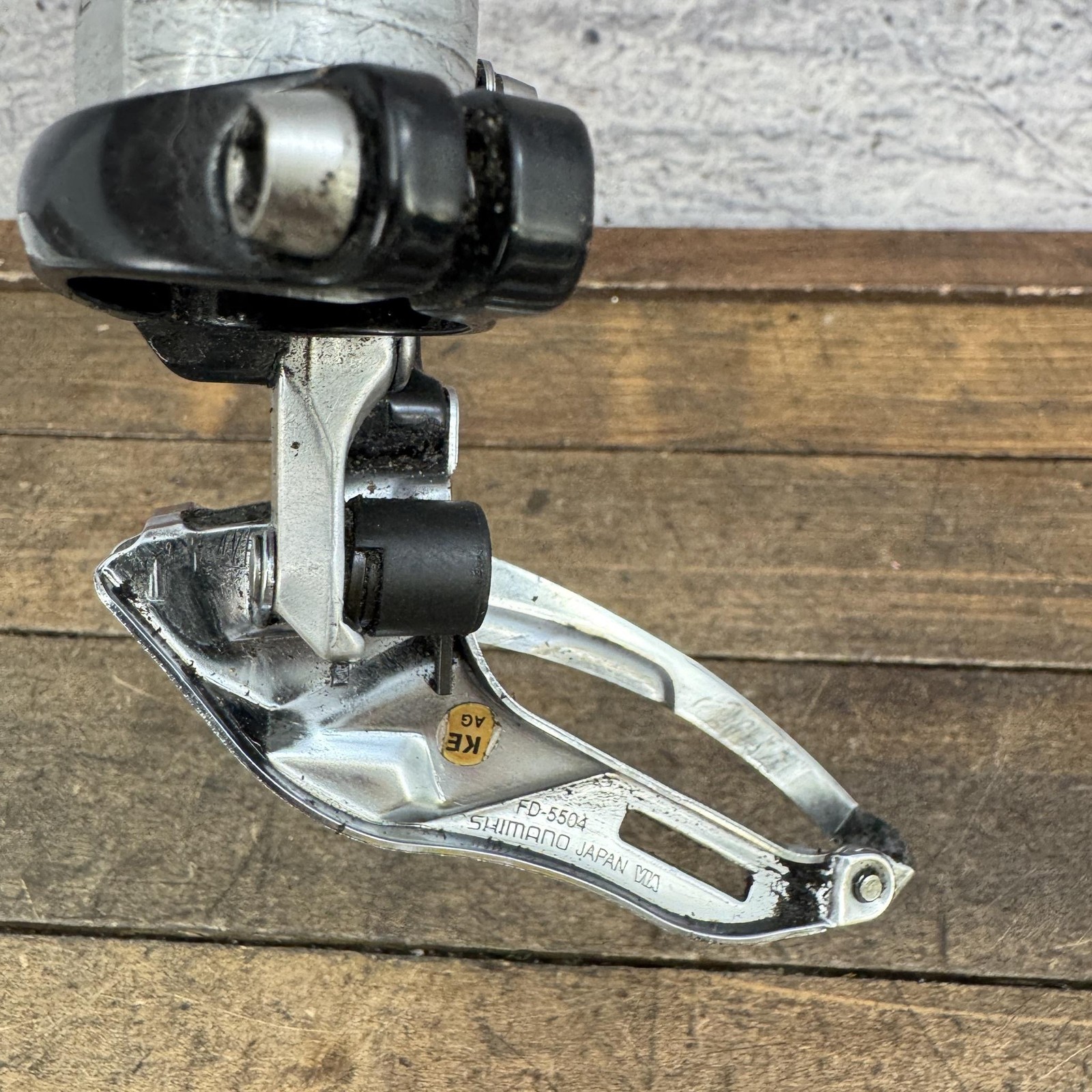 Vintage Shimano 105 FD-5504 Front Derailleur Triple 28.6 Mm Bottom Pull 9s 90s