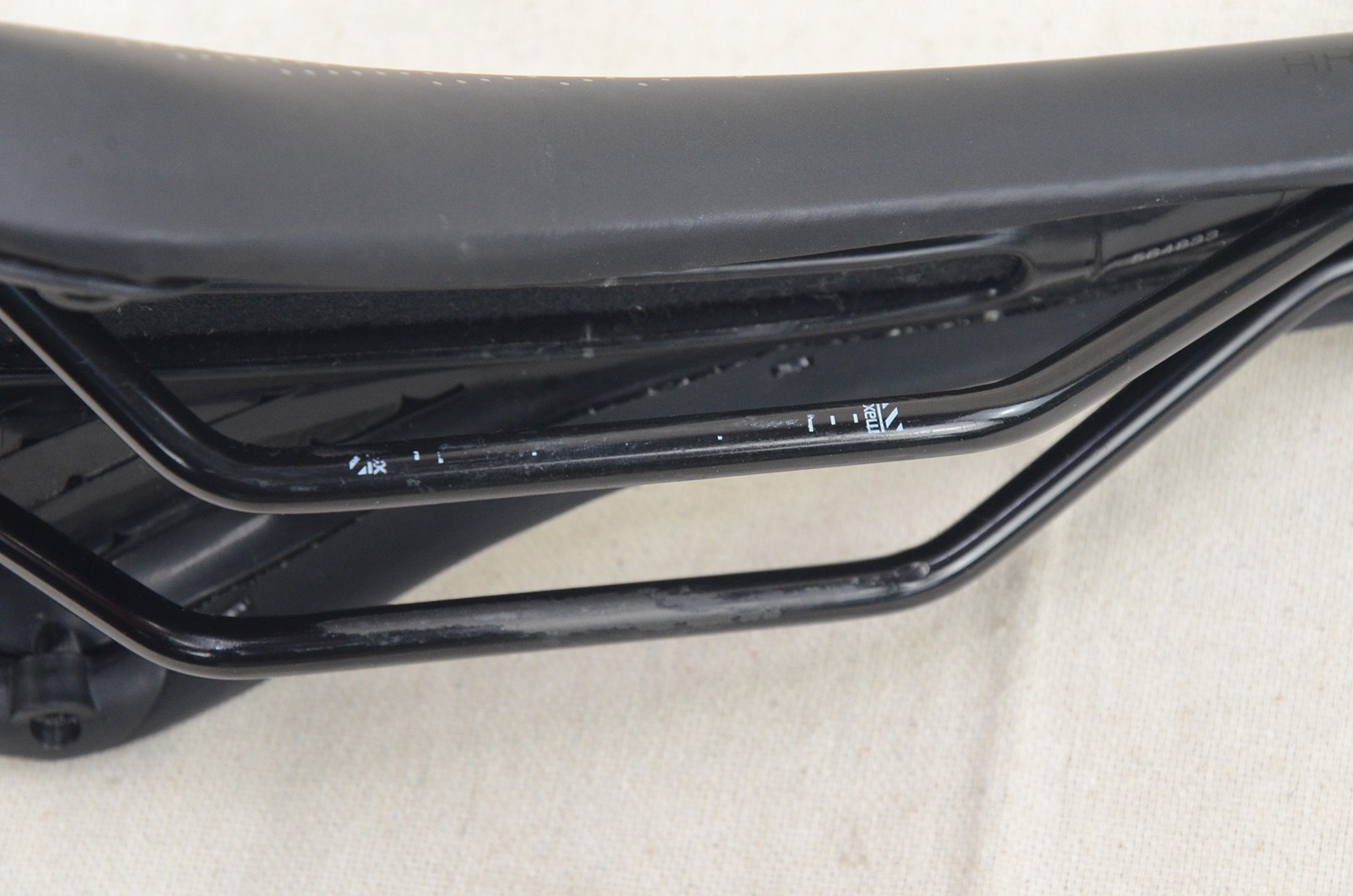 Bontrager Arvada Bicycle Seat Saddle Black – 138 mm width x 270 mm