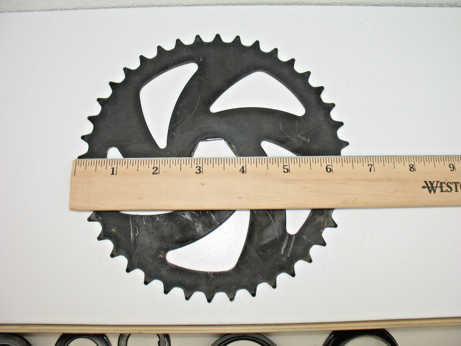 Black/Green Steel Crank 40 Tooth Chainring, 140mm (5-1/2″) with B/B Set – USED