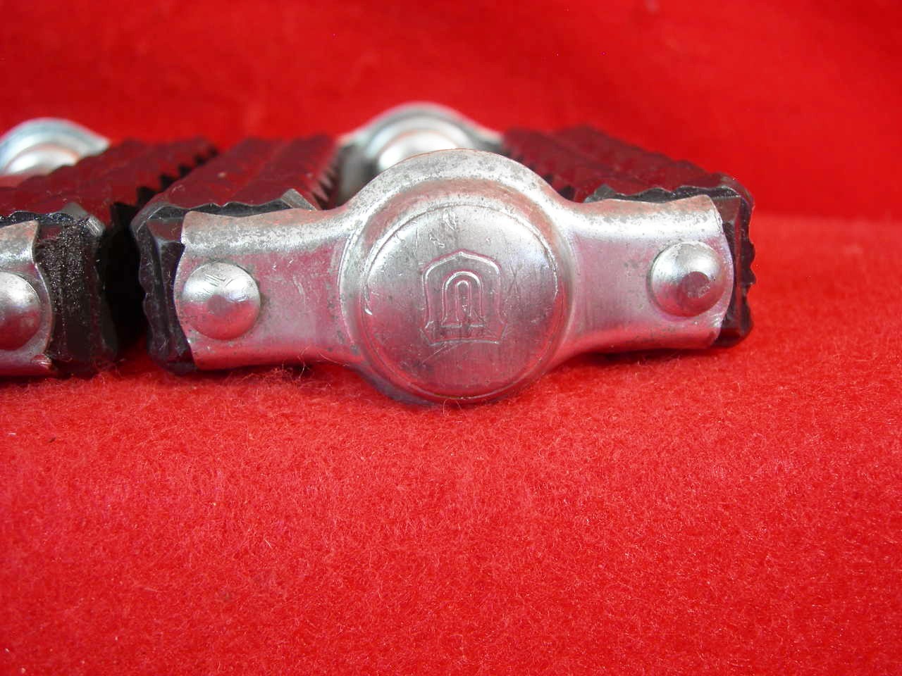 Union 4″ Waffle Pedal Pedals Set Steel 9/16ths Threads Germany Used.