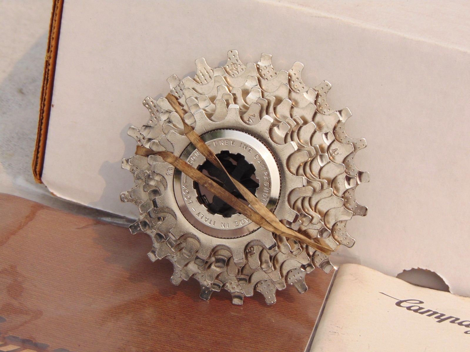 Campagnolo Record 8-Speed Cassette 13-23T Racing