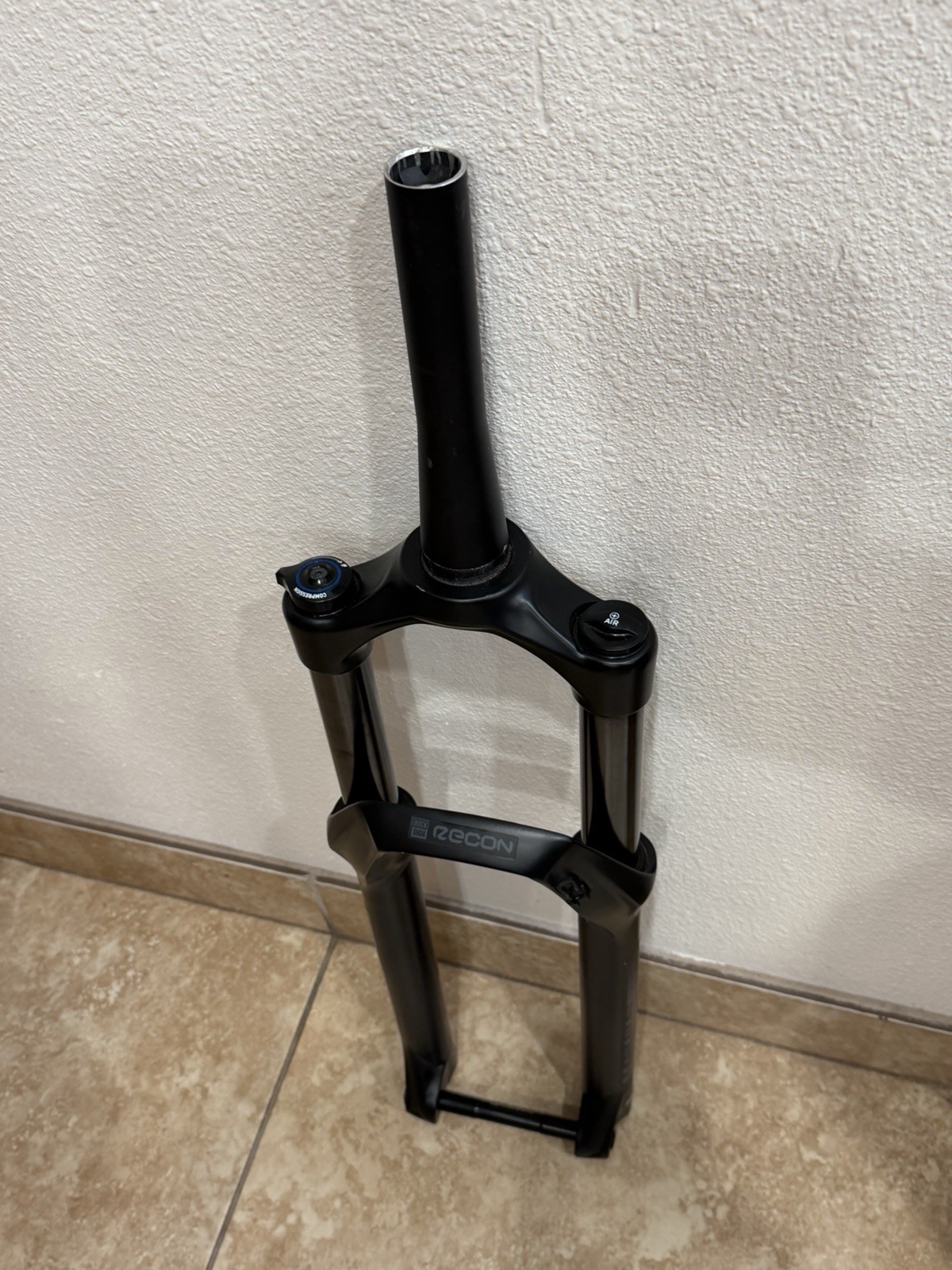 Rock Shox Recon Air Mountain Bike Fork 29 Disc Tapered 7 1/4″ Steerer 140mm TVL