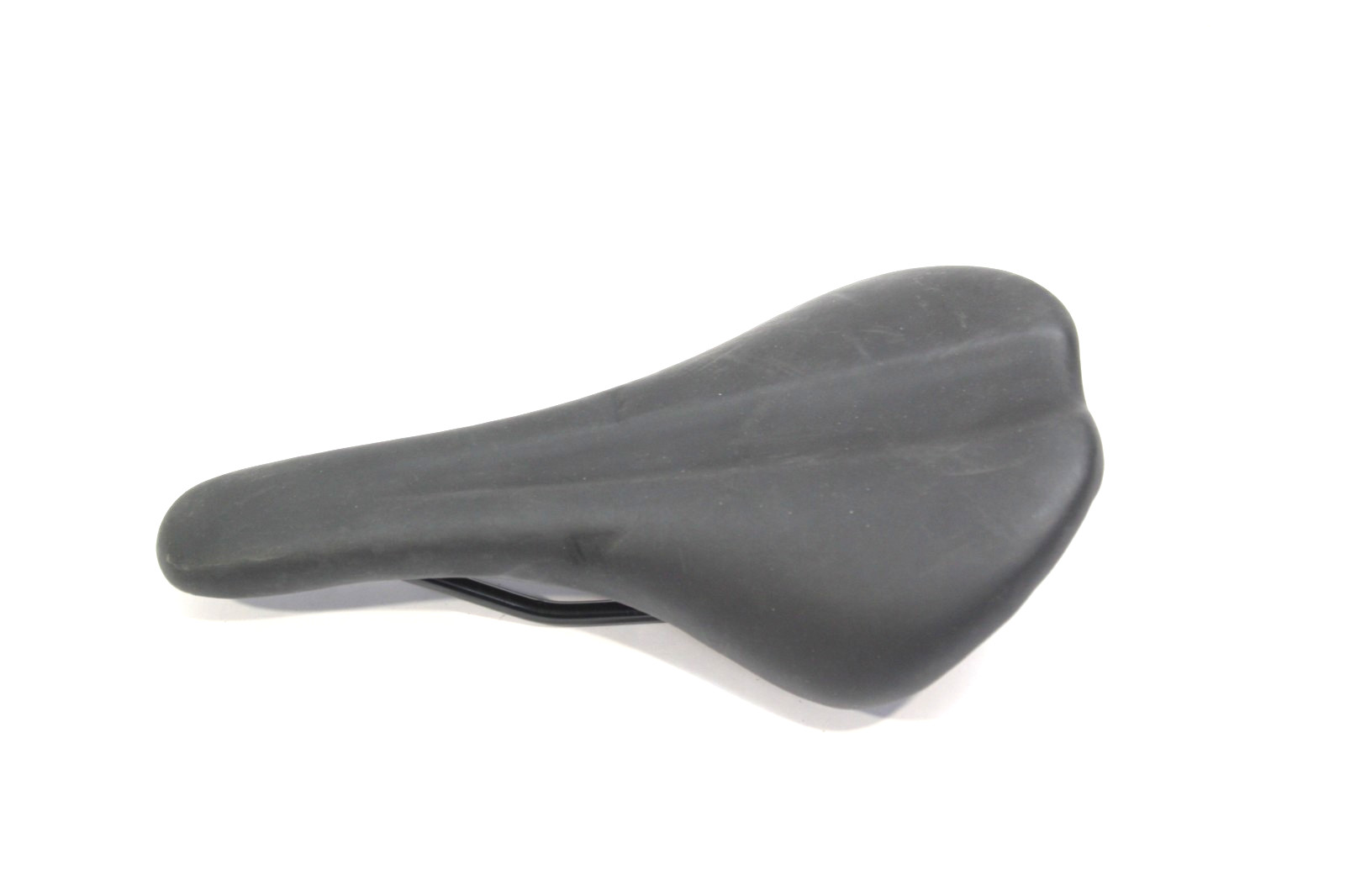Oval Concepts 235 Saddle with Relief Zone 140 x 270 mm Black 235