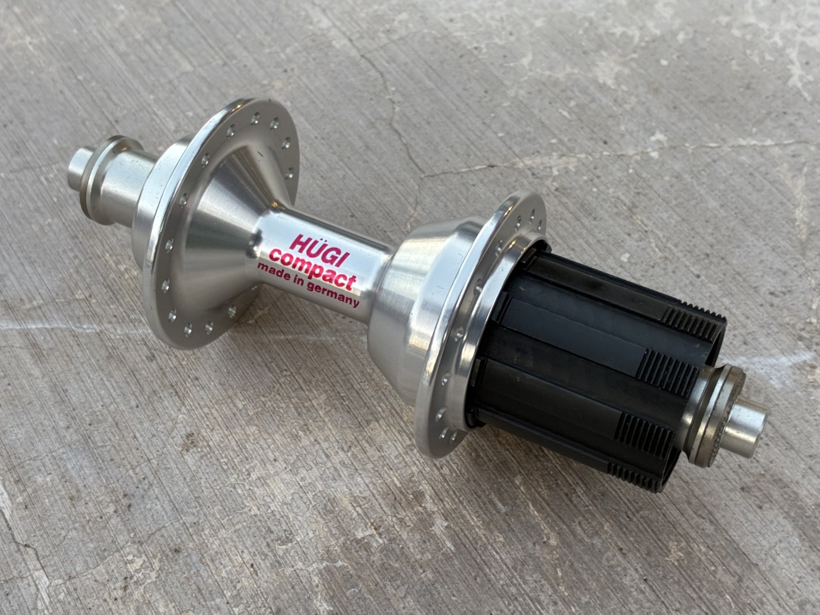 NOS Hugi Compact QR Rear Hub | 32-hole / 135 OLD / Made in Germany