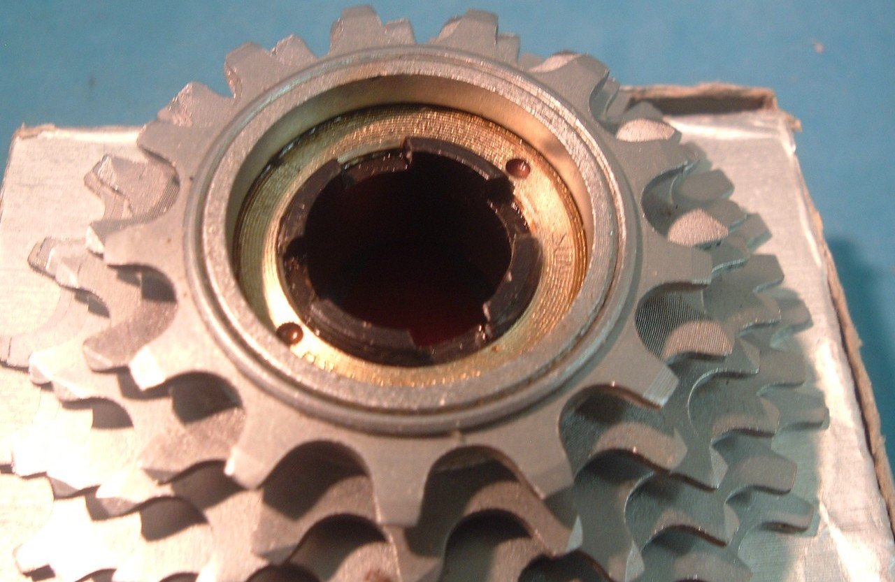 SunTour Winner Pro 6-Spd 13T-23T Freewheel NEW / NOS Road Vintage- Mint-1986-NIB