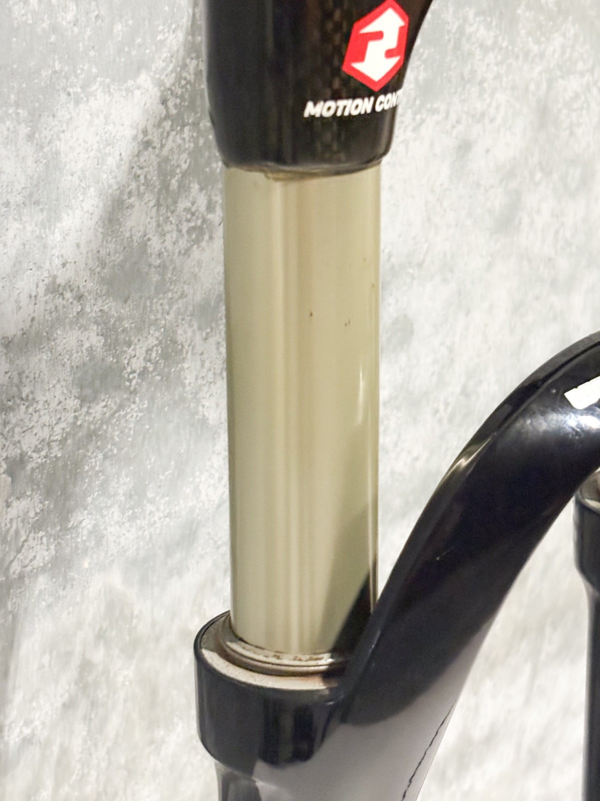 Rock Shox Reba World Cup WC BlackBox Carbon Motion Control Disc 100mm 26″ 1 1/8