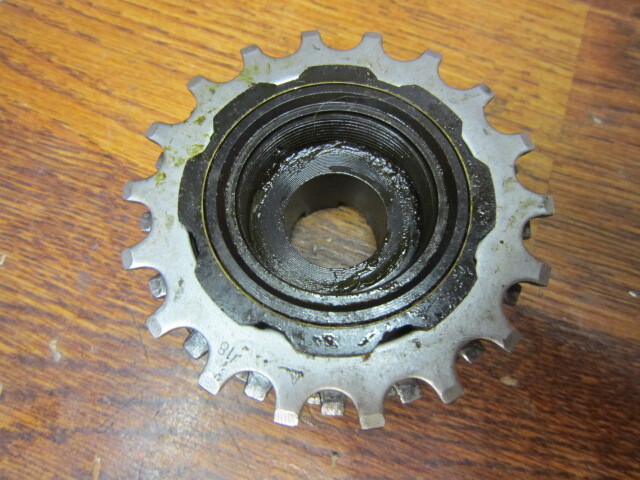VINTAGE SUNTOUR WINNER PRO 6 SPEED ENGLISH THREADED FREE WHEEL 13-18T
