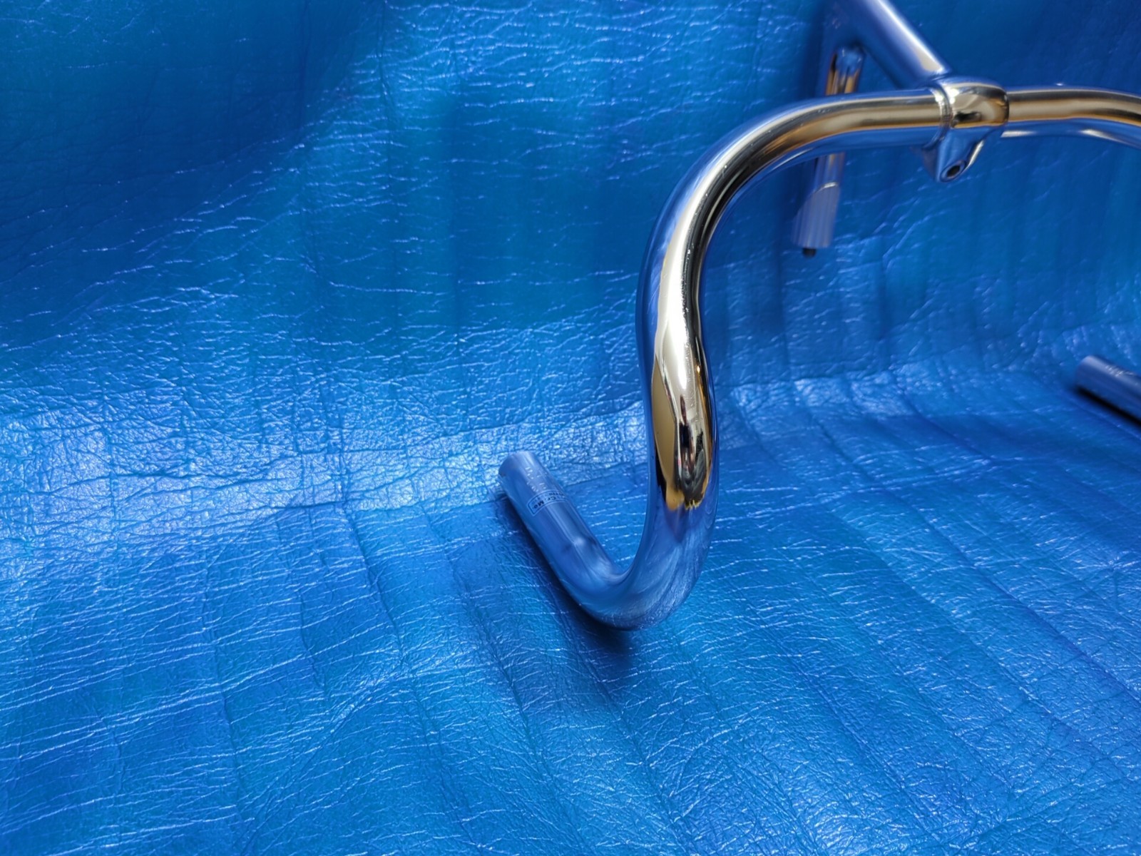 Nitto B123 CrMo 370mm NJS Handlebar + Nitto Jaguar 95mm 65 Degree Steel Stem