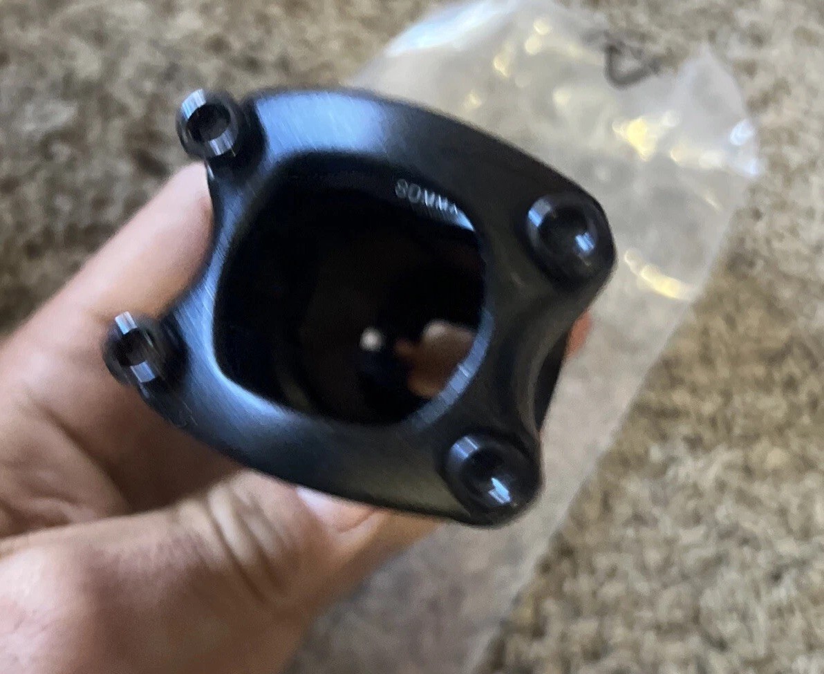 RaceFace Turbine Stem 80mm Clamp 31.8mm +/-6 Deg 1 1/8 Black Mtn Bike 80 20 40