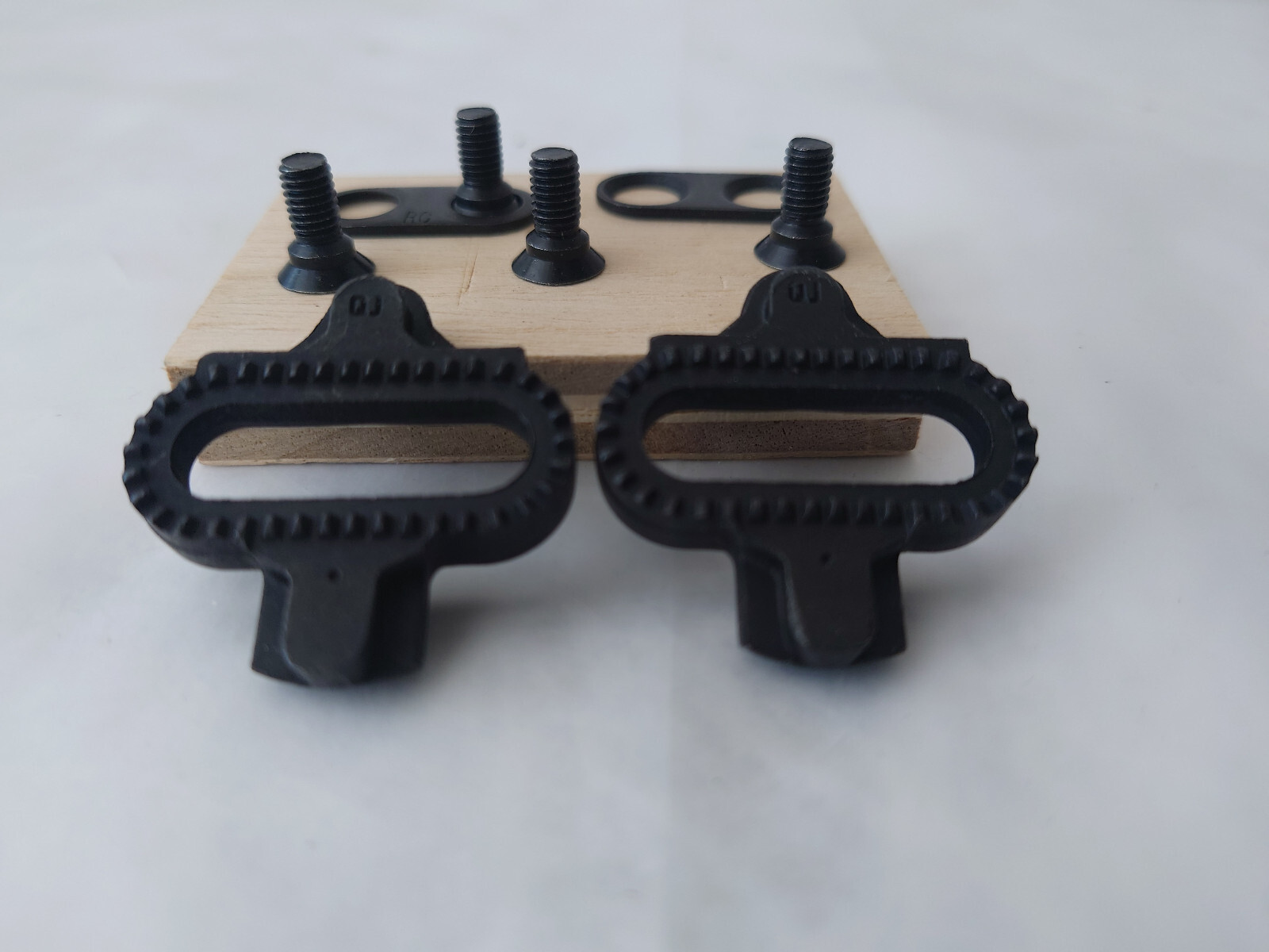 Shimano SM-SH51 Mountain Bike Cleat Set – Y42498201