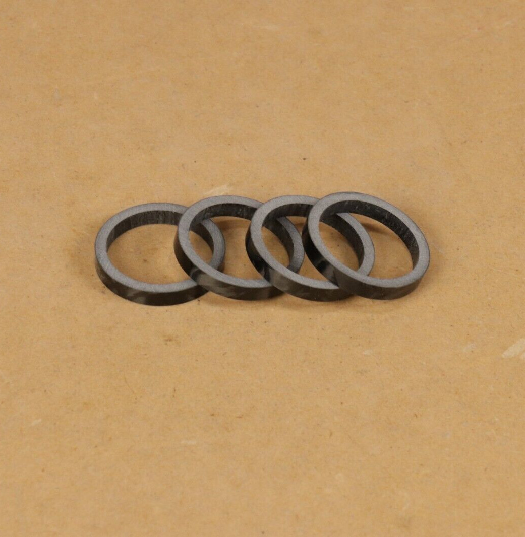 FSA 160-4205XOE 5mm x 1-1/8″ Carbon Fiber Bicycle Headset Spacers 4-Pack No Logo