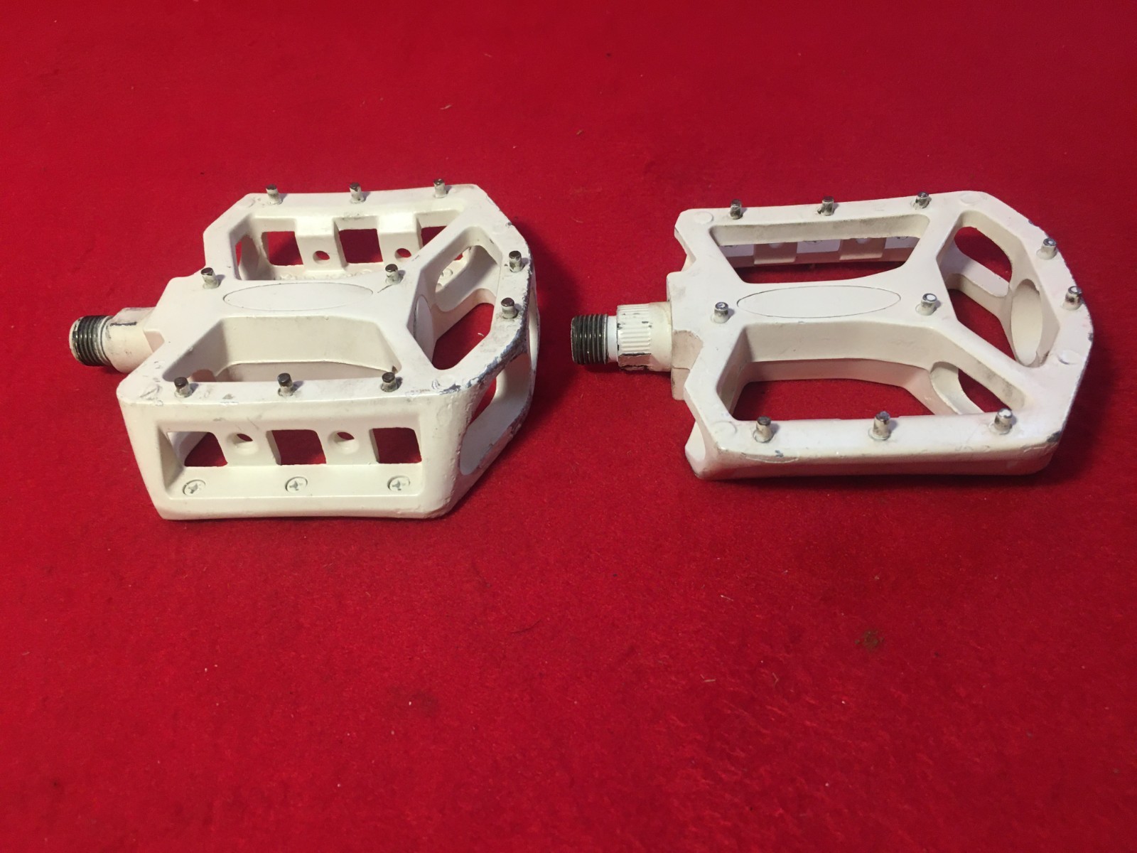 BMX/MTB Wellgo White LU-8A Alloy Pedal Set Fits SE Bikes Big Ripper