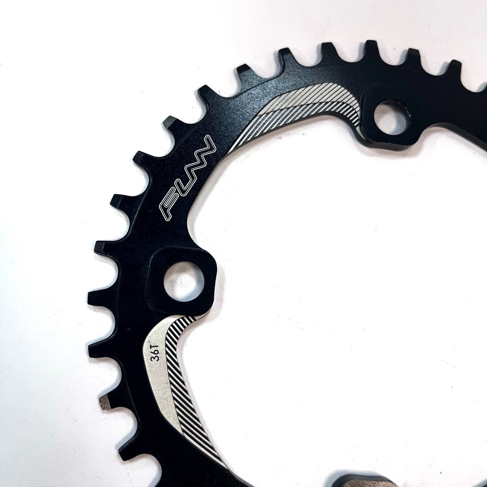 Funn Solo Narrow Wide Chain Ring, BCD 104mm (36T, Black) – Lightly Used