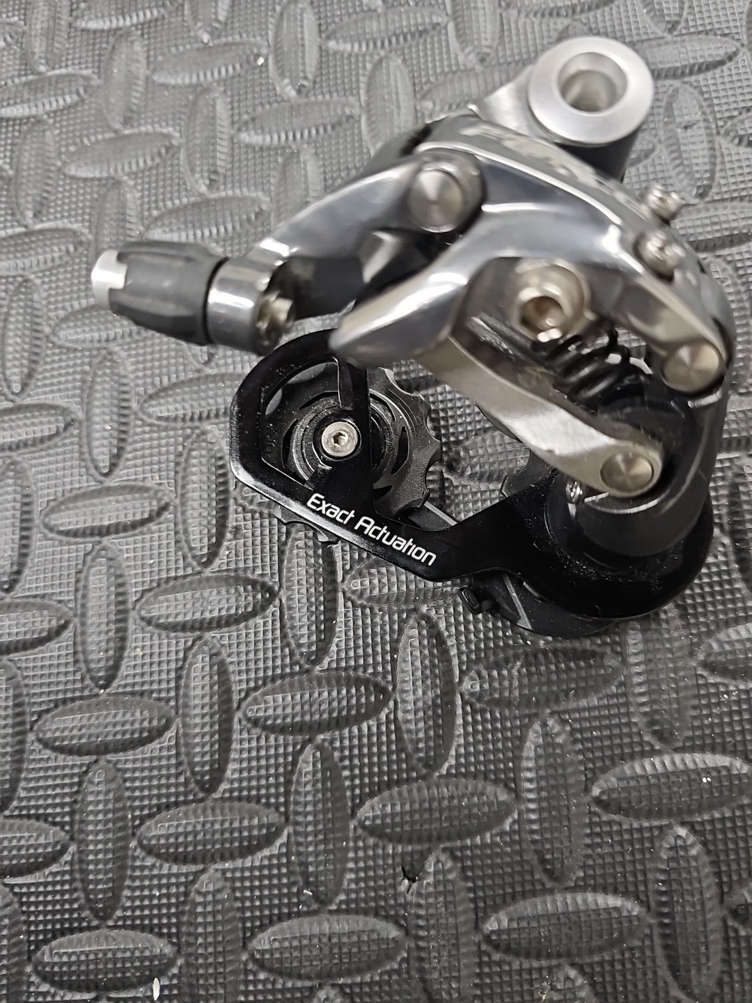 Sram FORCE 9 SPEED REAR DERAILEUR NEW