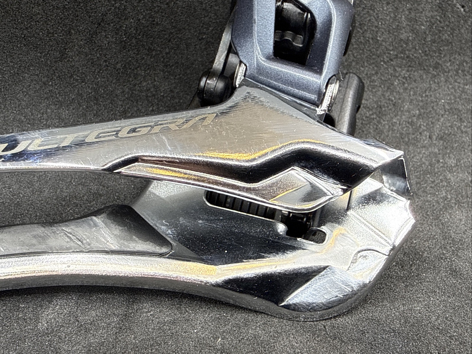 Shimano Ultegra FD-R8000 2×11-Speed Braze-On Front Derailleur EXCELLENT USED
