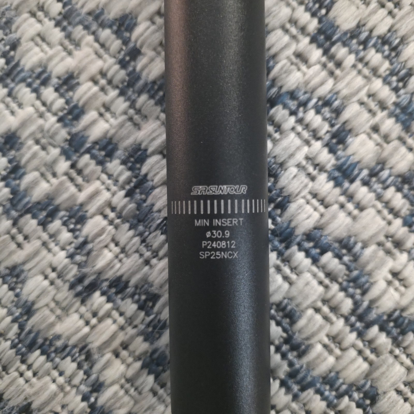 SR Suntour SP25 NCX suspension seatpost size 30.9″