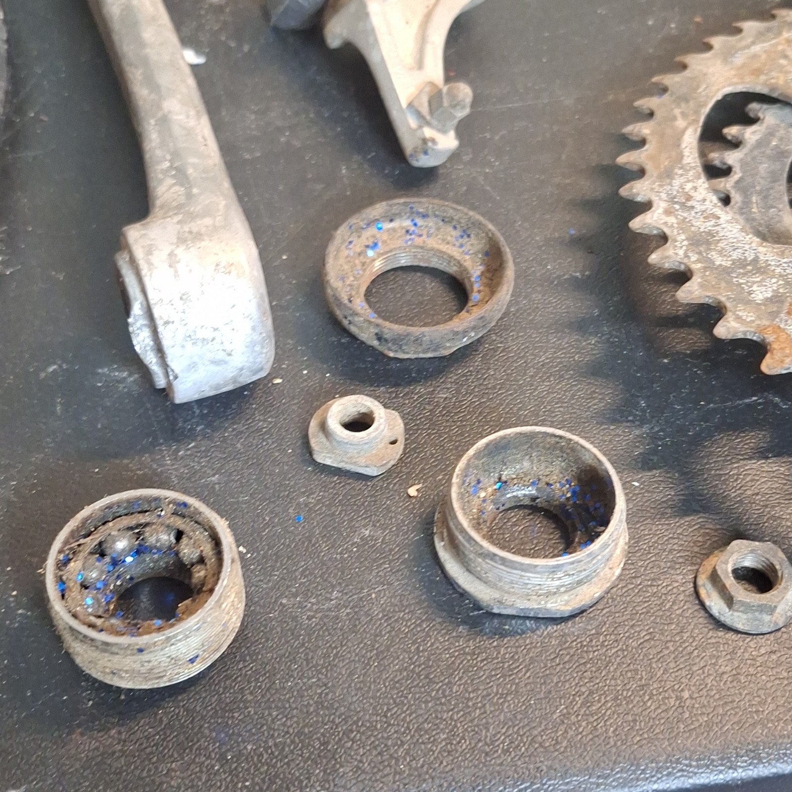 Vintage Giant Bicycle Parts Lot – Great for Restoration or Project