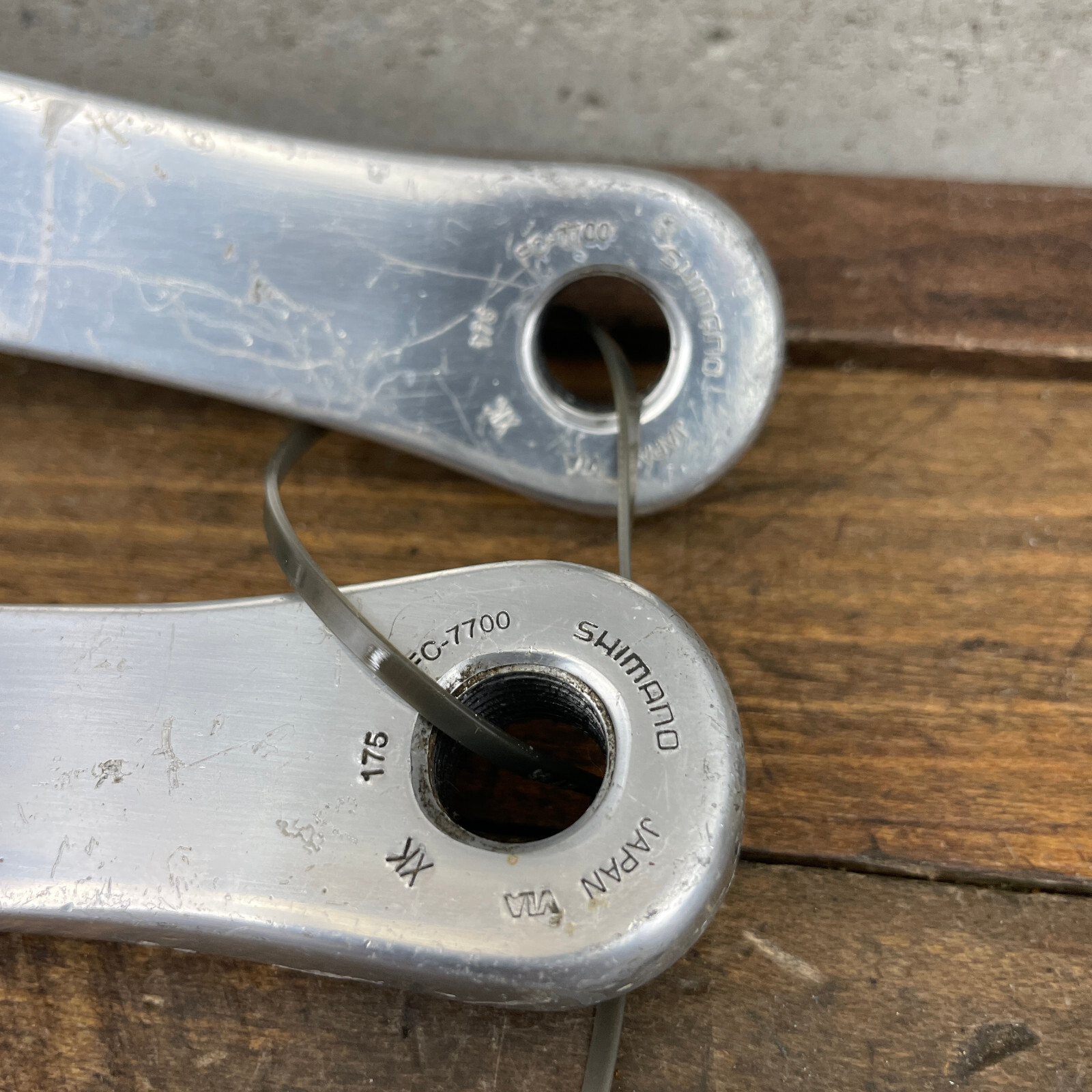 Shimano Dura Ace FC-7700 Crank Set 175 mm Octalink Vintage FC-7700 130 mm A5