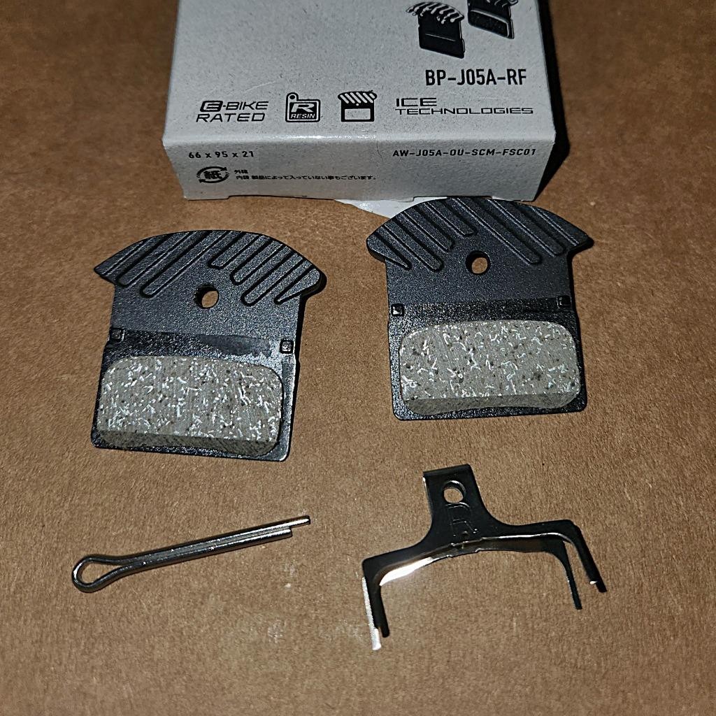 Shimano J05A-RF Bicycle Disc Brake Pads and Spring – Resin Compound OPEN PACKAGE