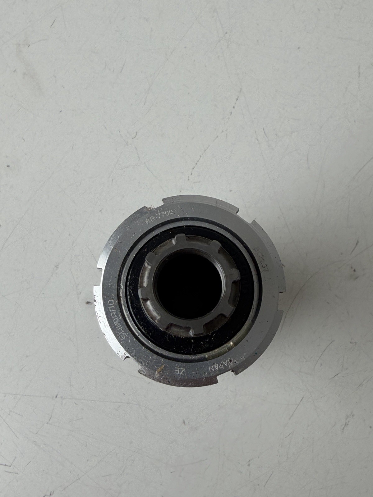 Shimano Dura Ace Model BB-7700 Sealed Cartridge Unit Japan 109.5