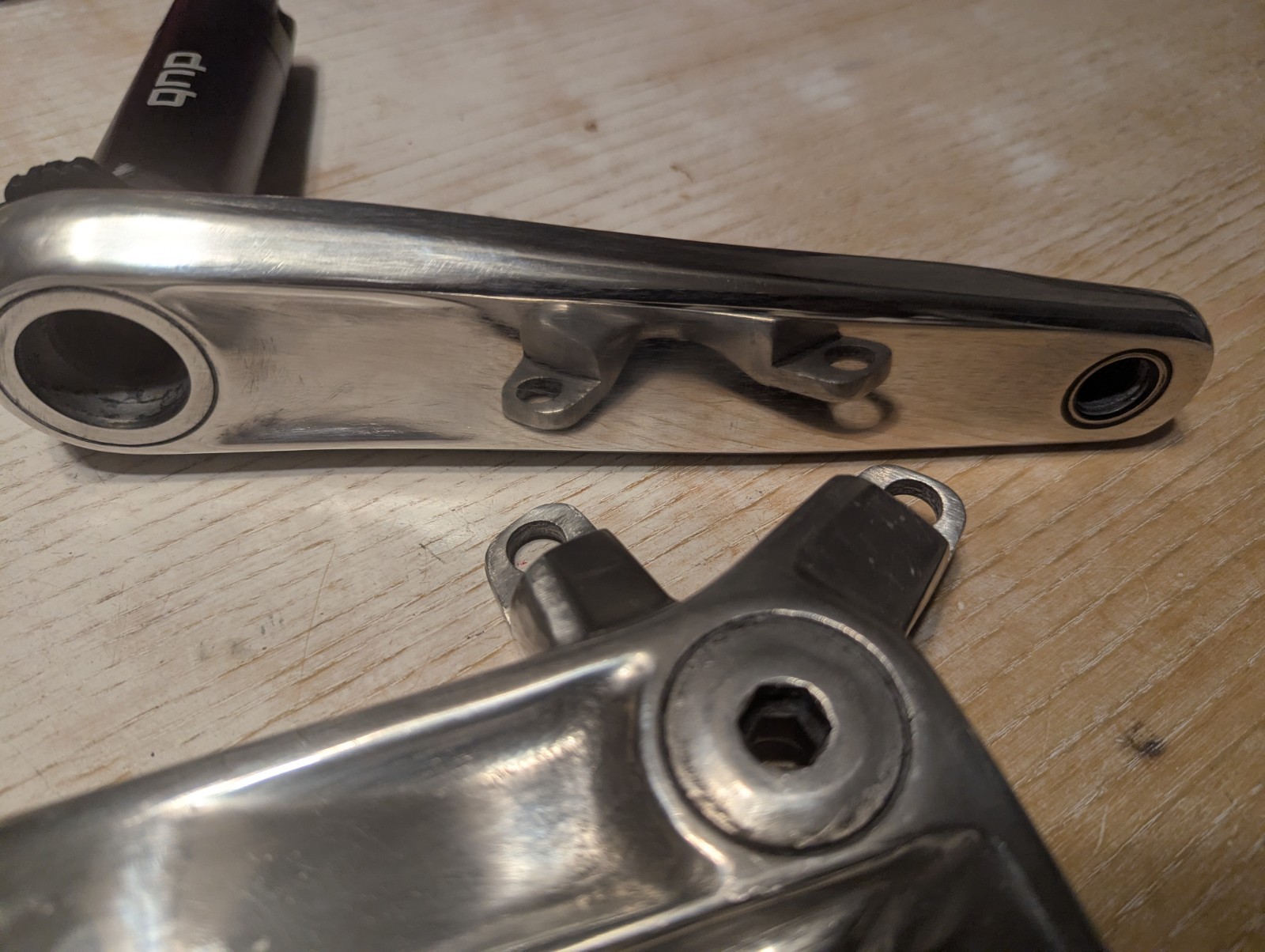 sram rival D1 Dub crankset 172.5 Polished “Budget Titanium”