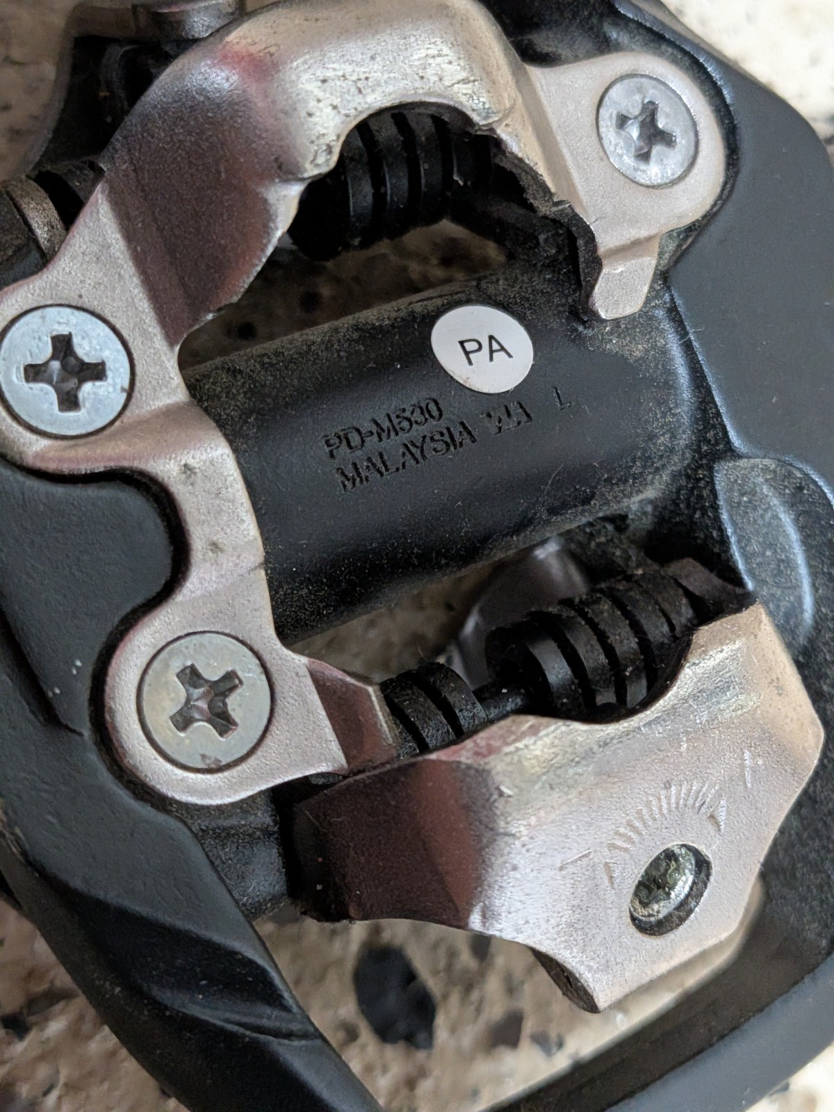 Shimano Trail MTB Bike Pedals Clipless SPD PD-M530 And SH51 Cleats