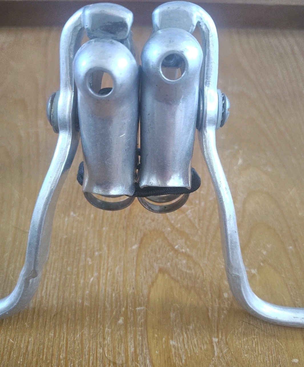 [7.99] Pair Silver Aluminum/steel Bicycle Drop Bar Dual Double Brake Levers 22 m