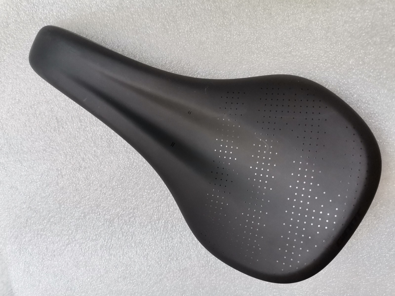 NEW GIANT ERGO CONTACT TRAIL SEAT SADDLE MTB CITY TOURING 147MMX271MM