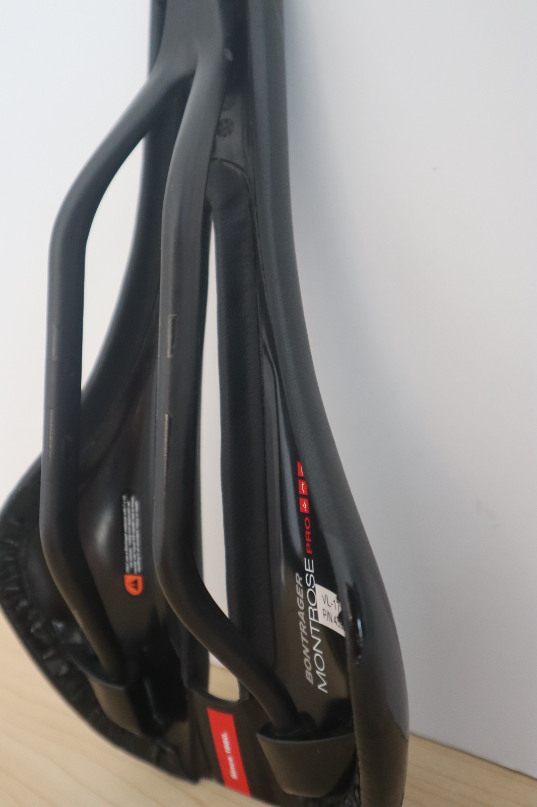 138mm Bontrager Montrose Pro Carbon Rail Road Bike Saddle 169g