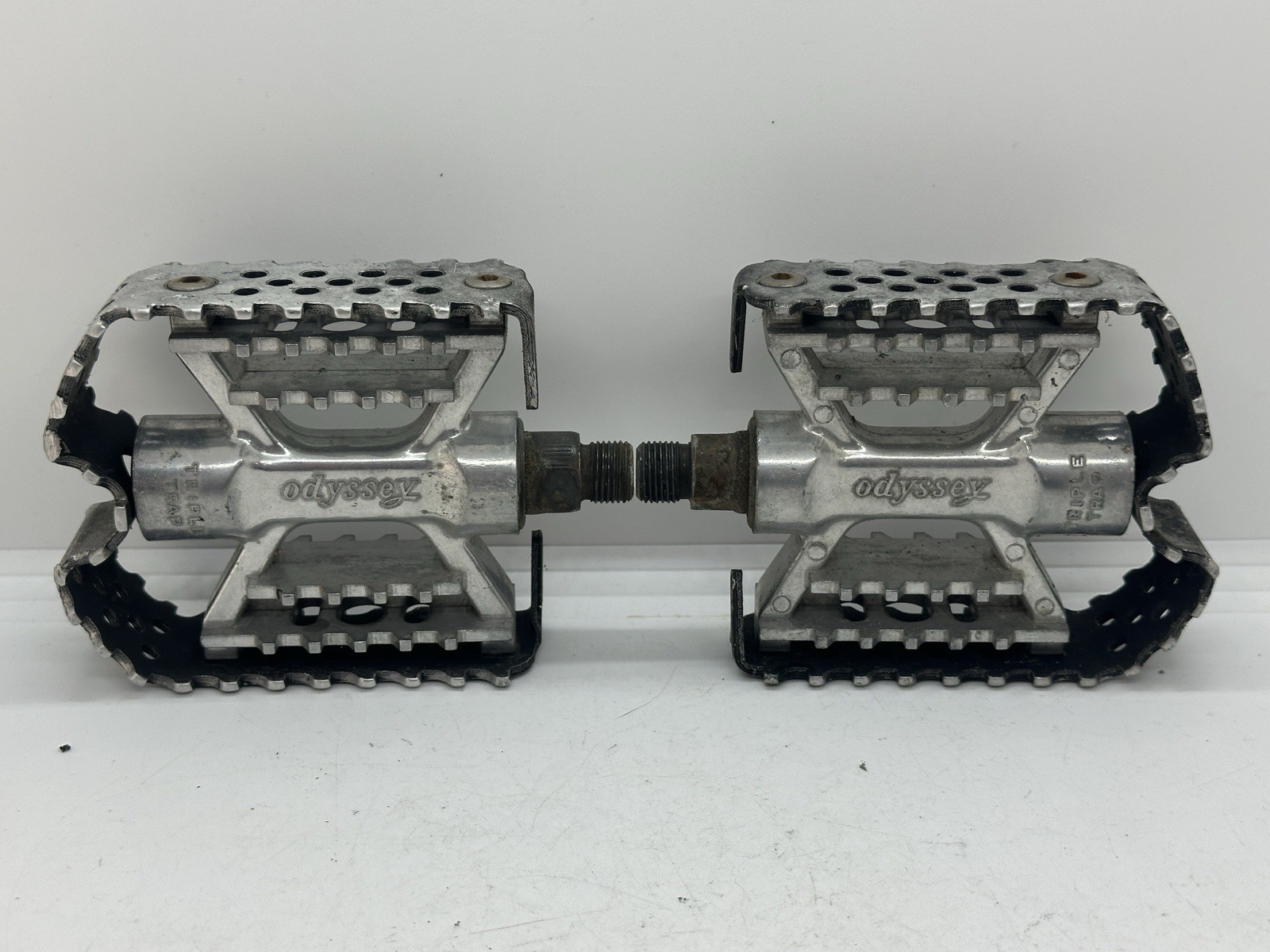 Vintage Odyssey Triple Trap BMX Pedals 9/16 Black Platform Old School Pair USA