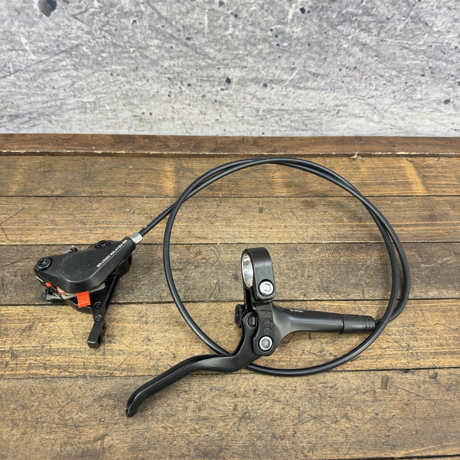 Shimano BL-MT201 BR-UR300 Hydraulic Disc Brake Front Left 1000mm Hose Black MTB
