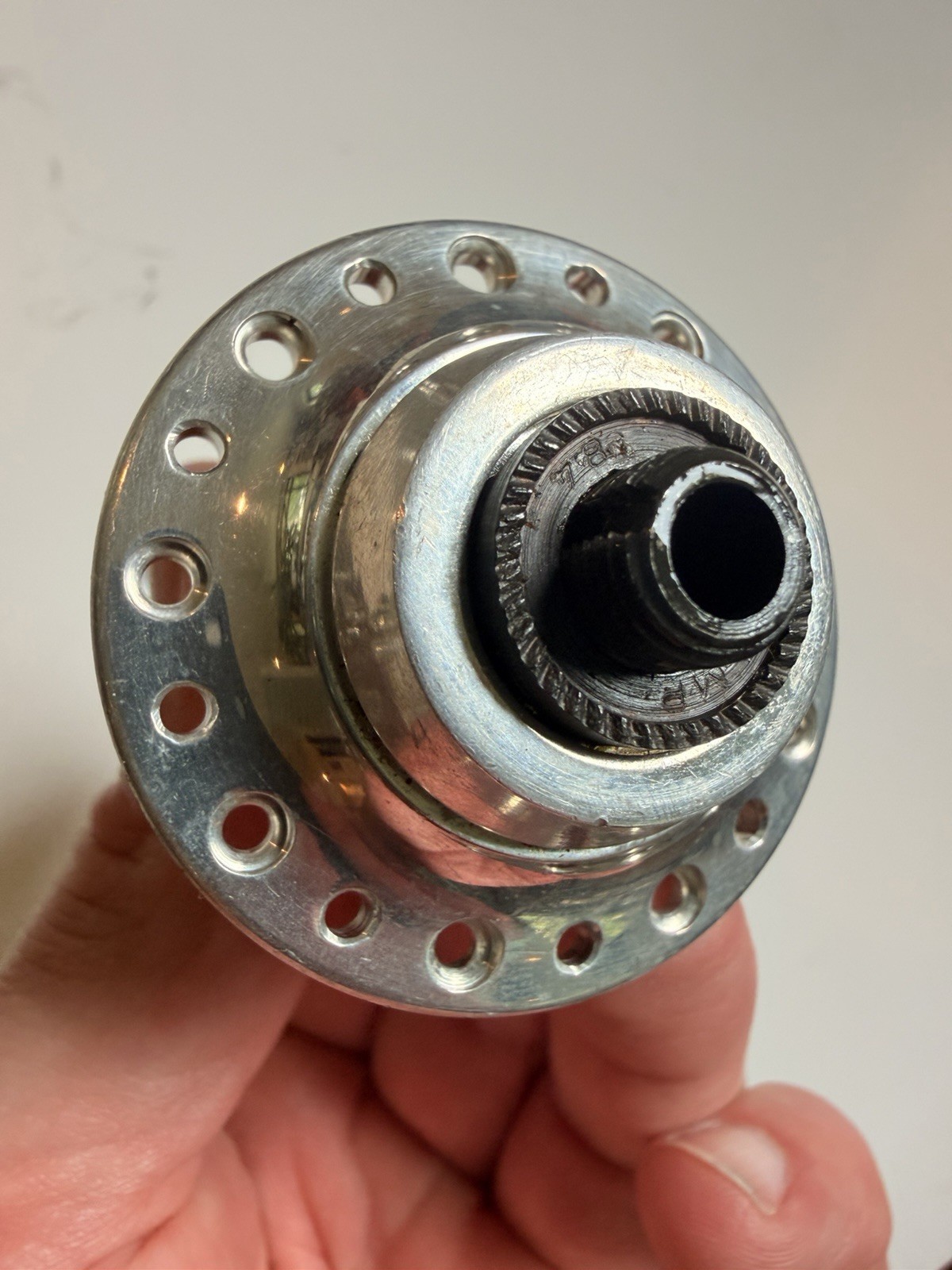 Vintage Campagnolo C-Record Hubset – 36H – 126/100 mm- NOS